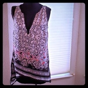 White House Black Market | Blouse | Size 8 (Shell)